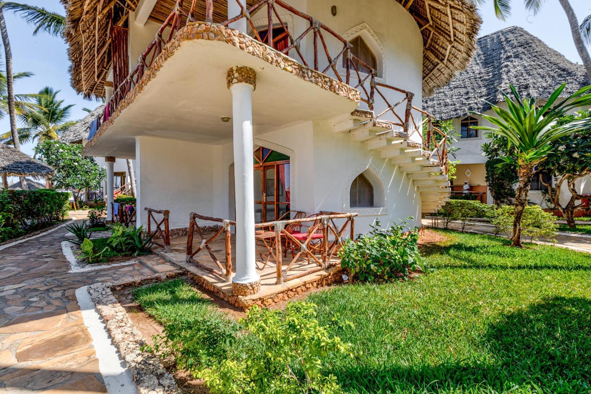 Ahg Waridi Beach Resort & Spa Pwani Mchangani Exterior foto